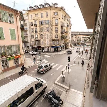 Magnifique Loft - Centre - Jacuzzi 2 Appartamento *