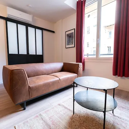 Appartement Magnifique Loft - Centre - Jacuzzi 2